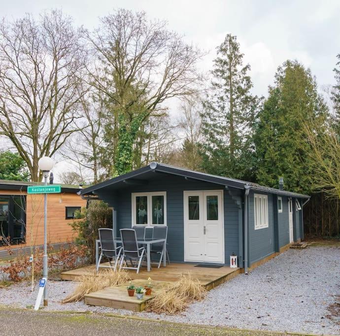 Gezellig Ingerichte Blokhut Op Een Rustig Park! Putten Exterior photo